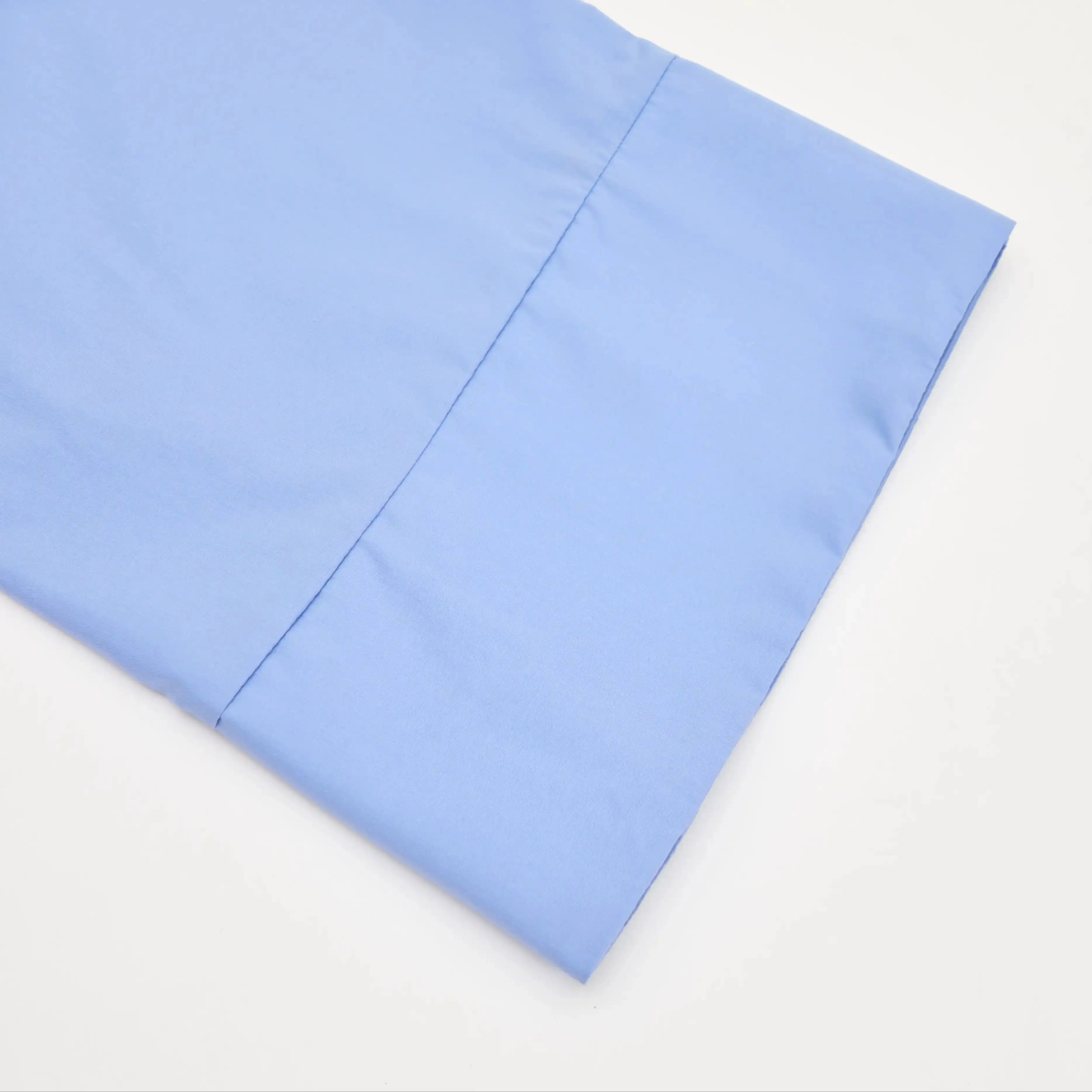 Chemise courte bleu ciel à nouer