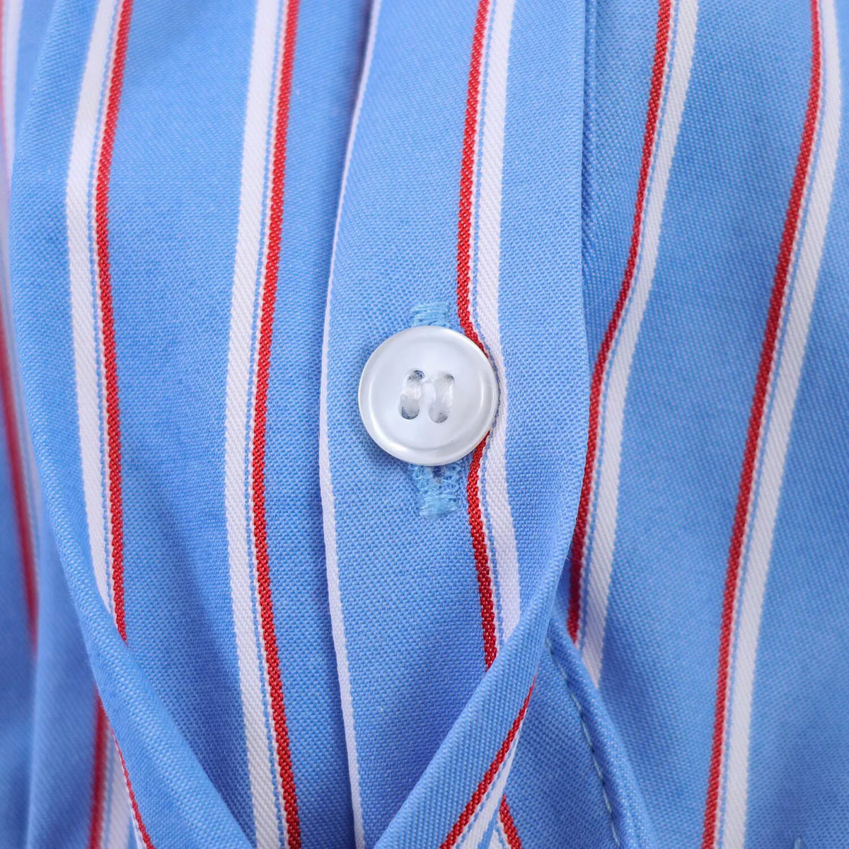 Chemise cintrée à plis bleu rayé