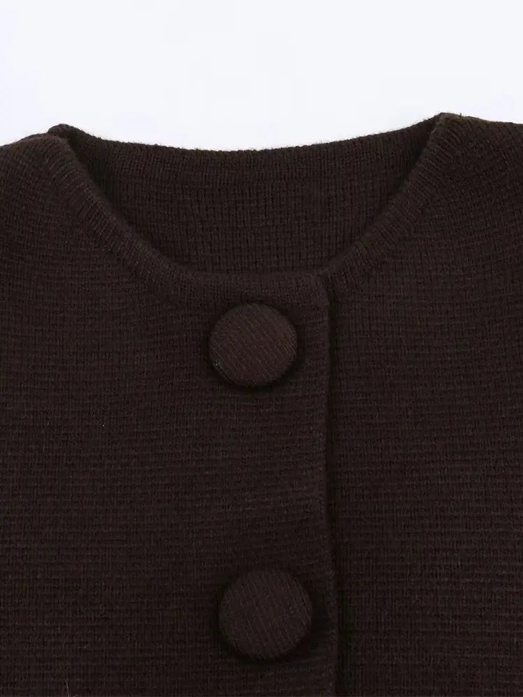 Pull court à boutons marron chocolat
