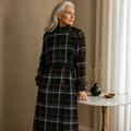 Lautaro Autumn Winter Long Loose Warm Plaid Wool Blends Trench Coat for Women Raglan Sleeve Belt Double Breasted Woolen Overcoat, éditorial