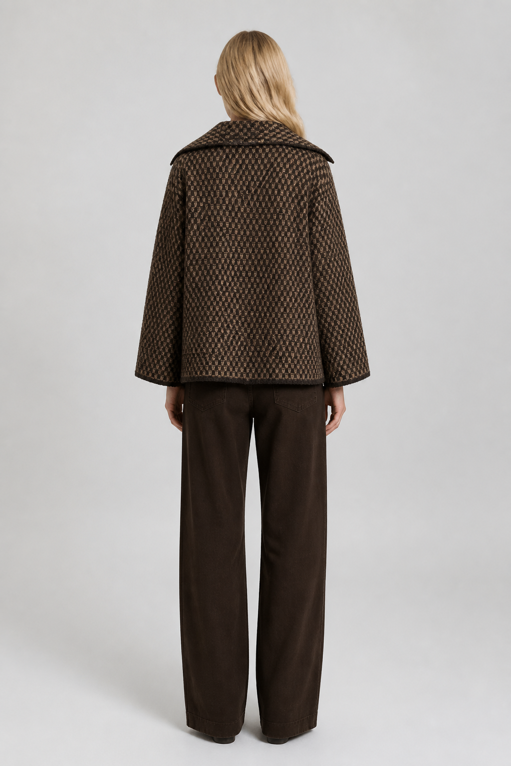 Gilet boutonné à col large marron, studio dos