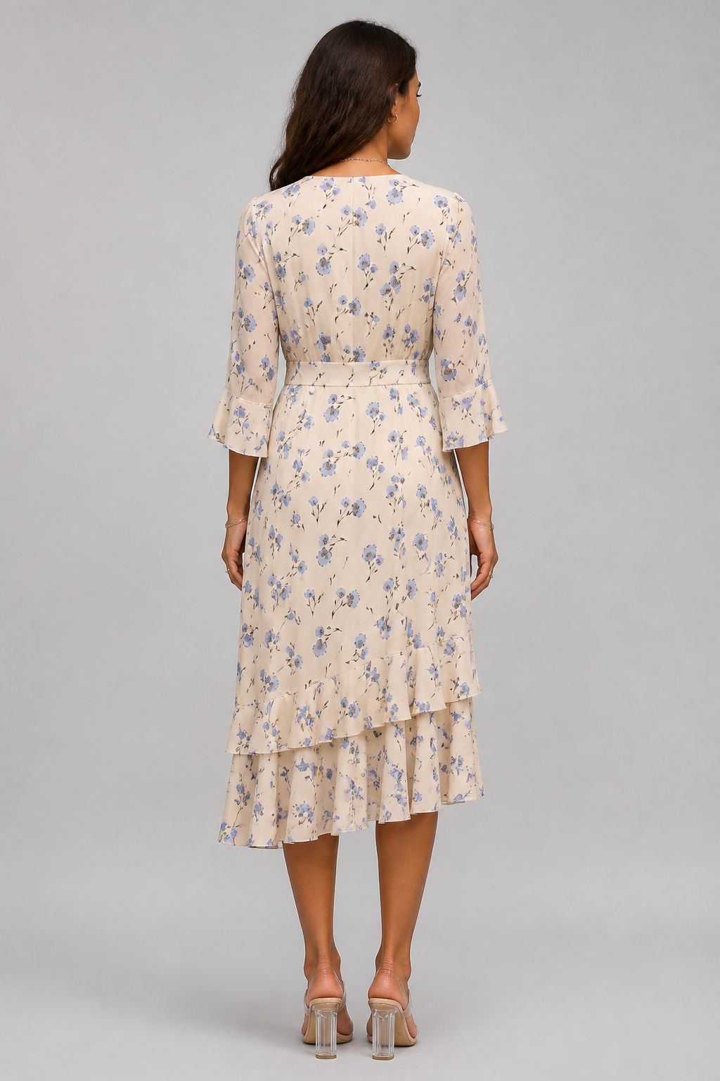 Robe midi fleurie à volants beige, studio dos