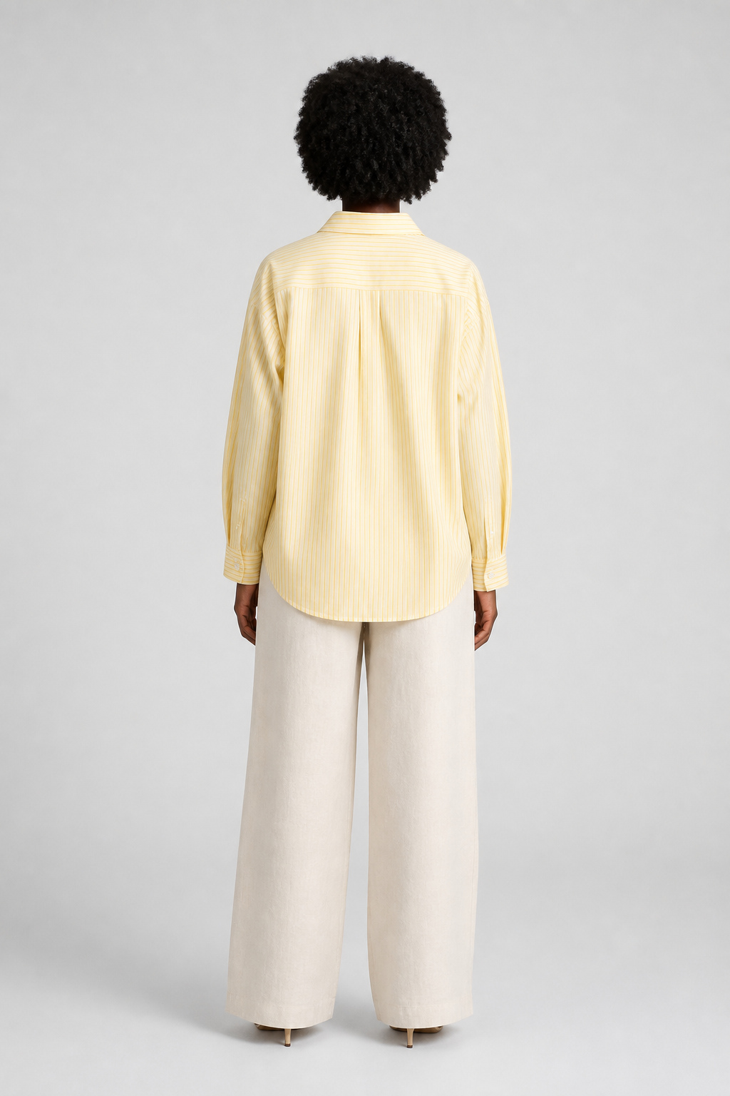 Chemise rayée jaune à col classique, studio dos