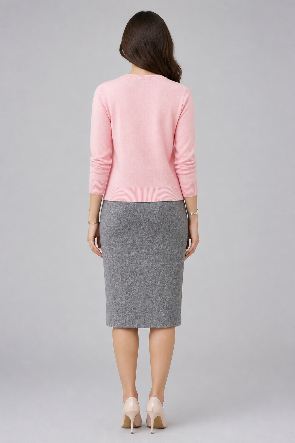 Gilet court rose à détails perlés, studio dos