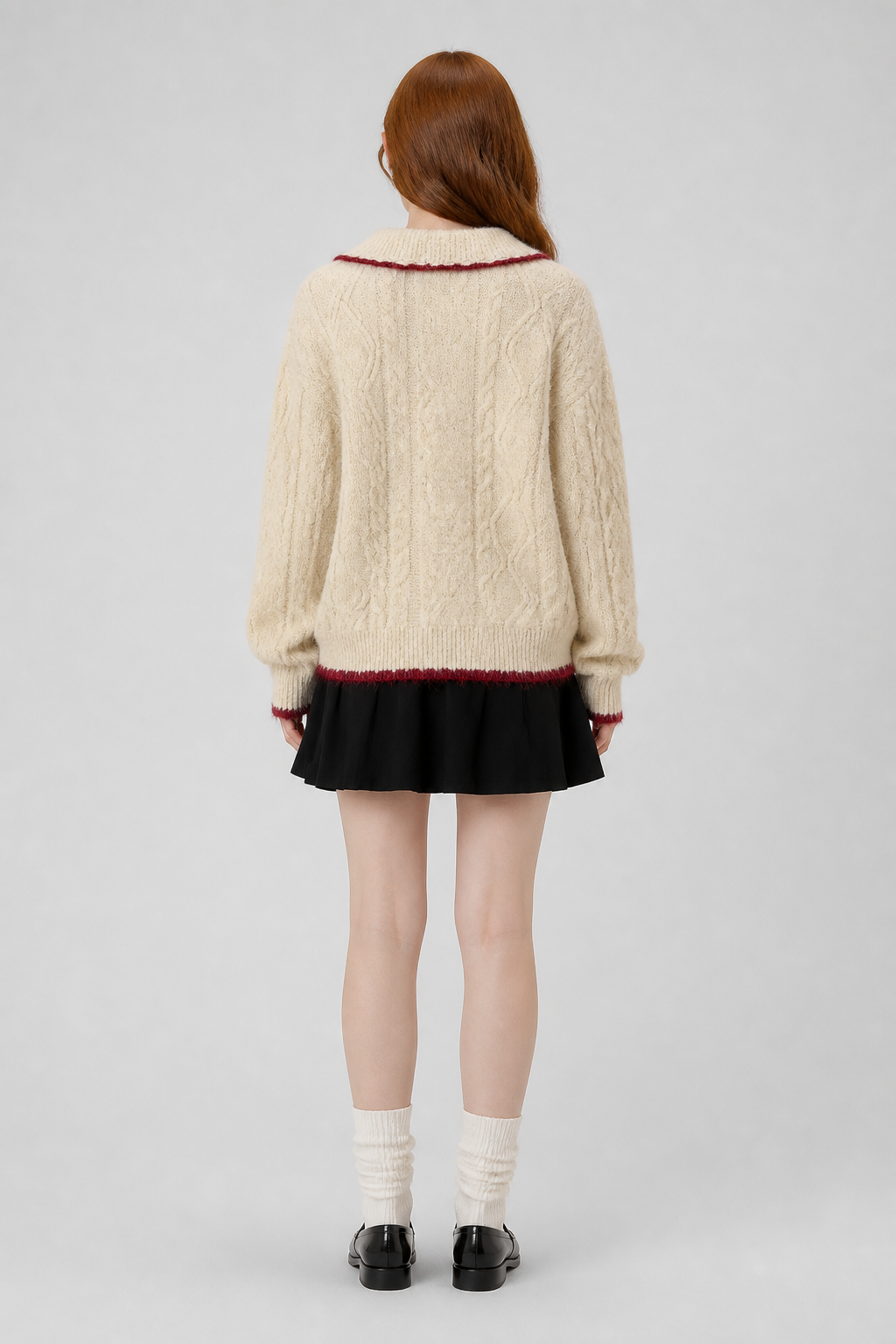 Gilet col claudine beige à détails rouges, studio dos
