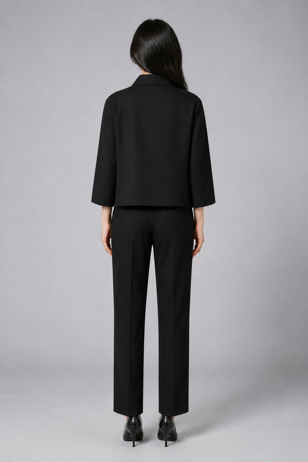 Blazer court asymétrique noir à manches courtes - Black, studio dos
