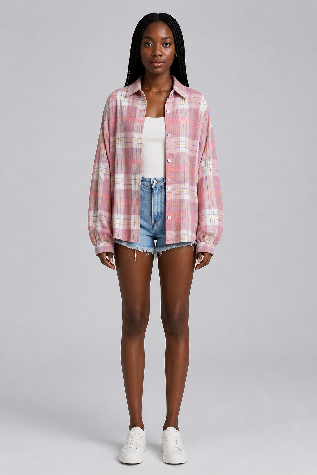 Chemise oversize à carreaux rose, studio face