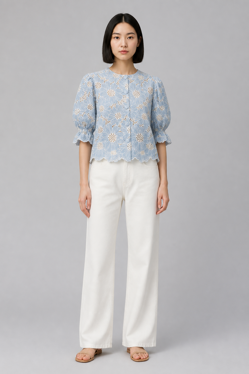 Chemise en dentelle bleu ciel à manches courtes, studio face