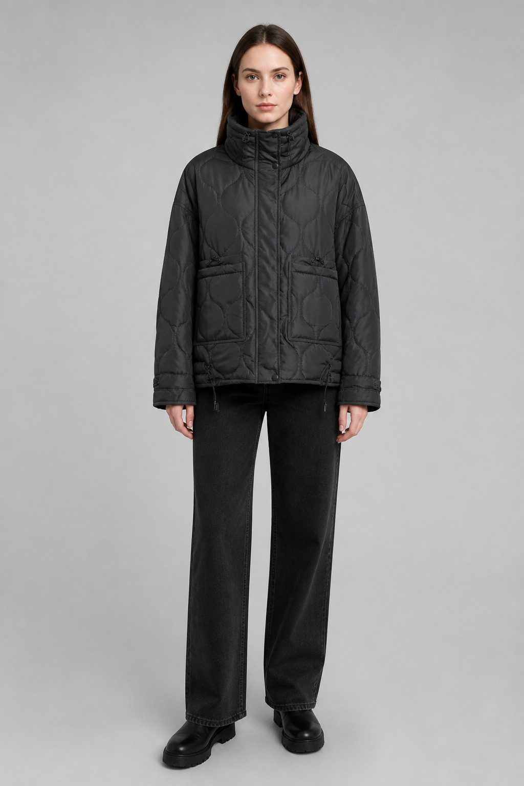 Veste matelassée noire à col montant, studio face