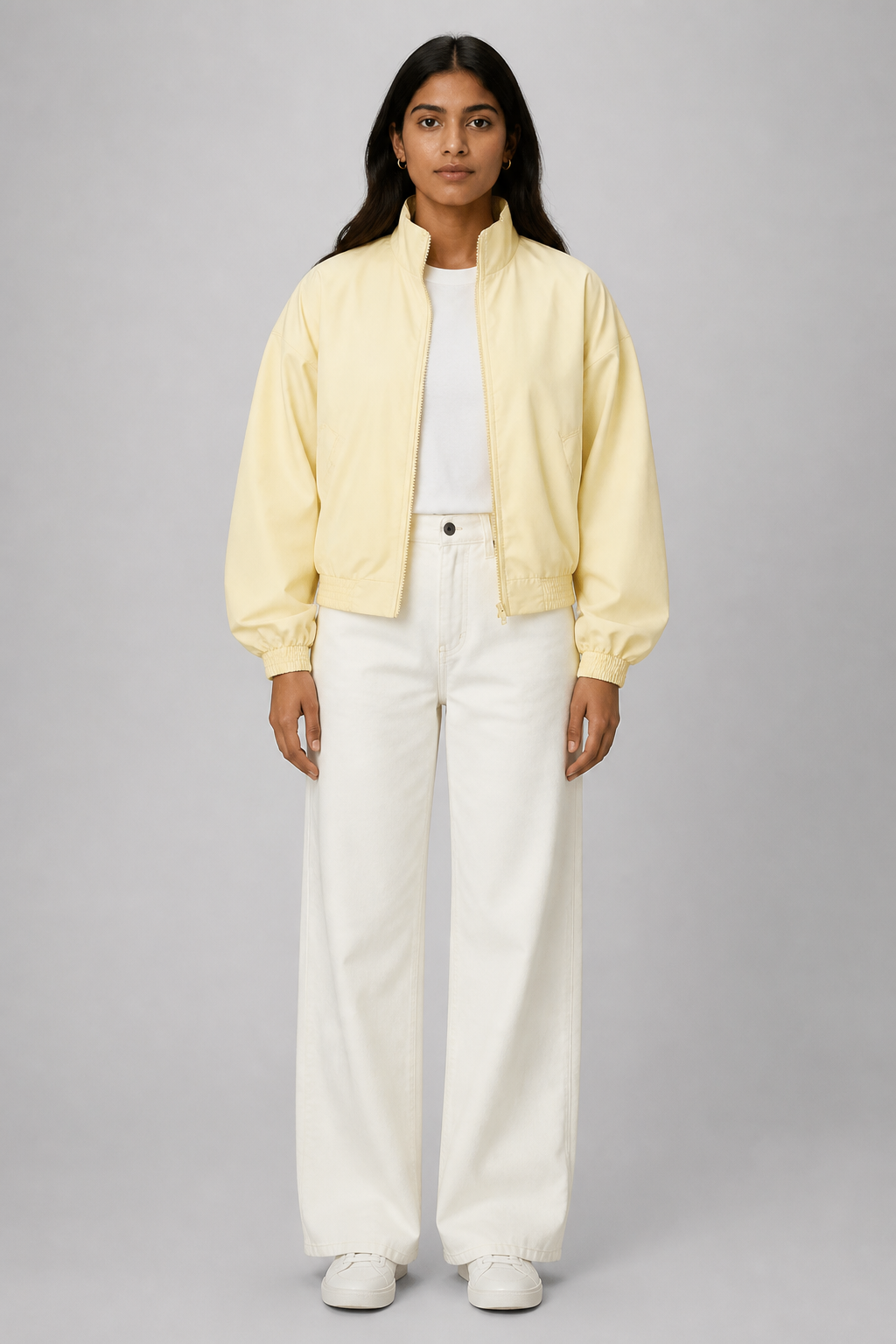 Bomber oversize à manches bouffantes jaune pâle, studio face